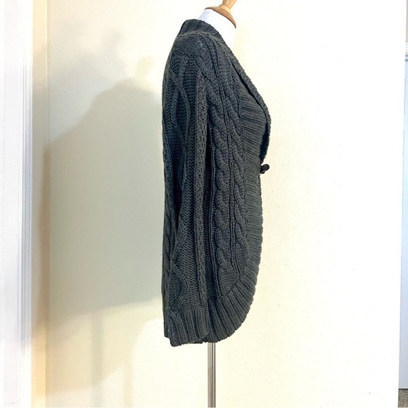 J.McLaughlin Wool Toggle chunky Cable knit cardigans Gray luxury women’s size S - Picture 9 of 12